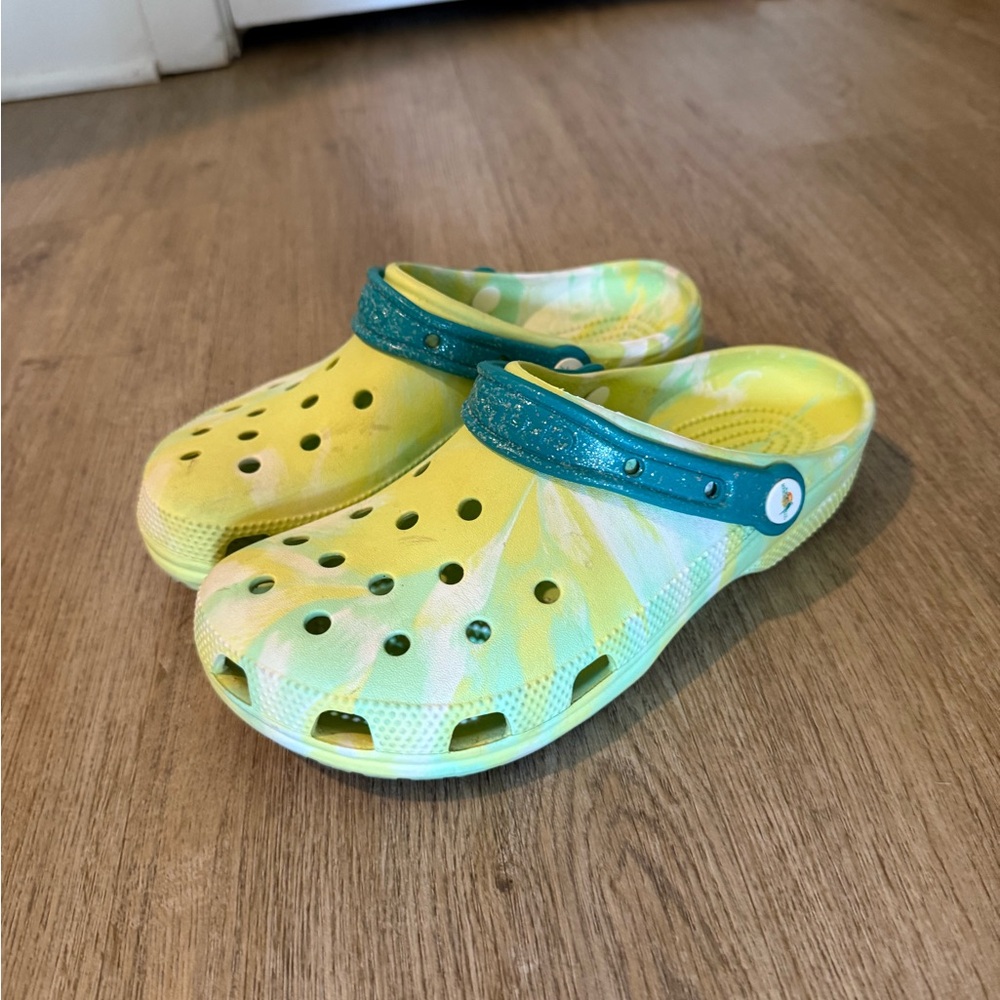 Margaritaville Crocs